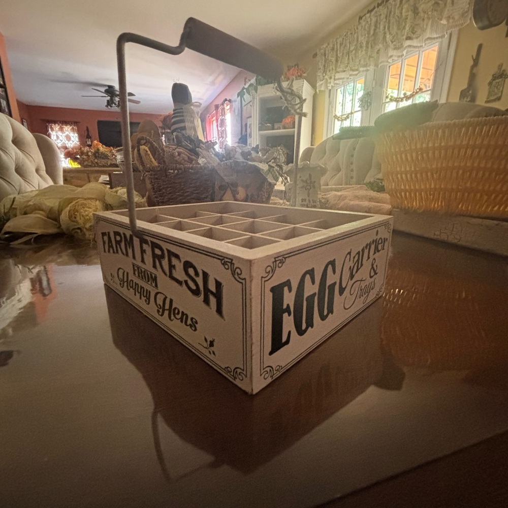 Farm Fresh Egg Carrier with Handle